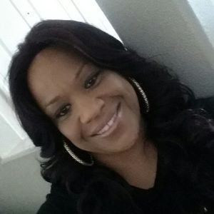 Meet your Posher, Cynthia